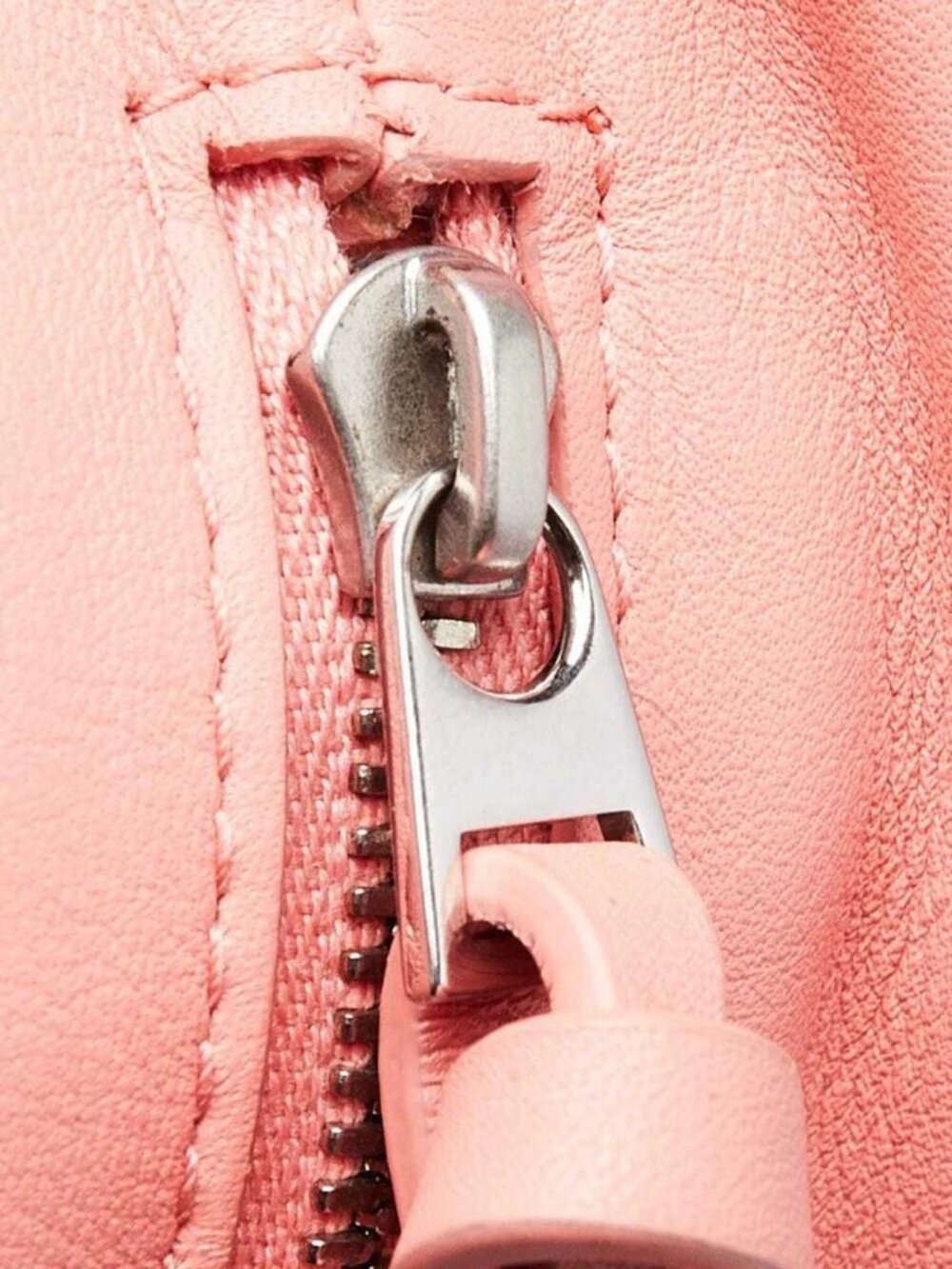 Bottega Veneta Pink Leather Double Knot Teen Shoulder Bag - Picture 6 of 9